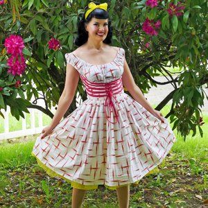 Rare✨ Bernie Dexter Amy Peasant Corset Dress in Red Retro Atomic Print